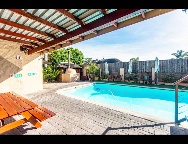 1,600M² GUESTHOUSE FOR SALE IN PANORAMA